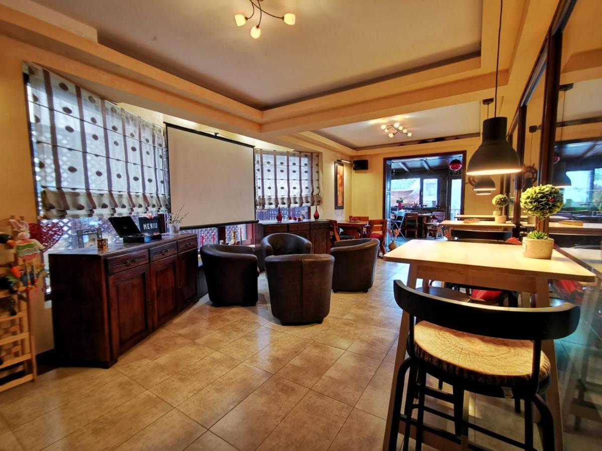 Carpatic Hotel Predeal Exterior photo